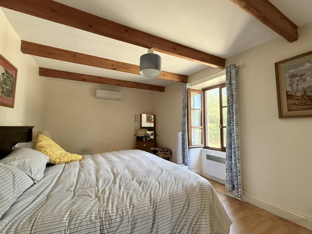 4 bedroom maison in Le Bouchage, Charente, France