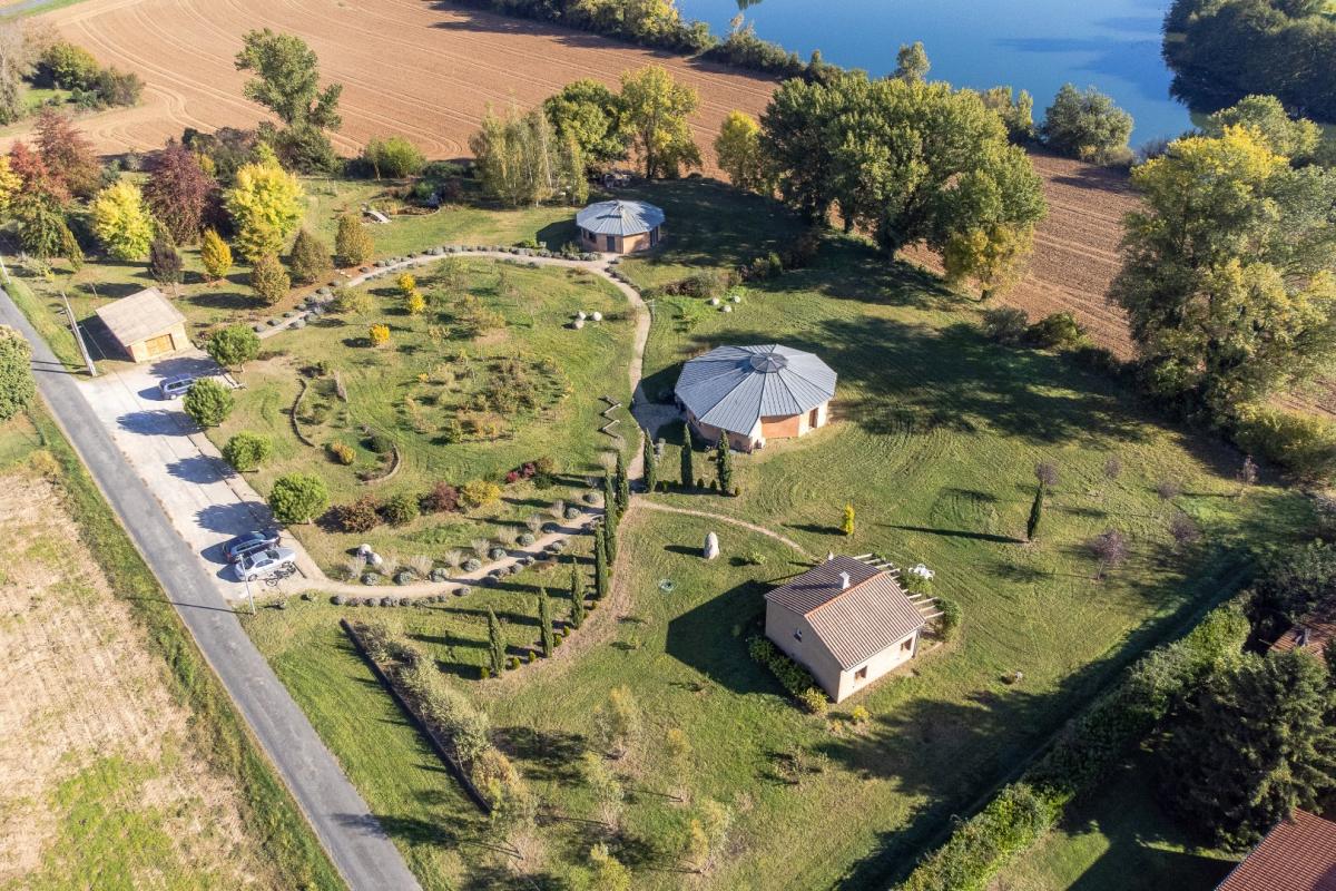 local commercial in Castelnau De Levis, Tarn, France