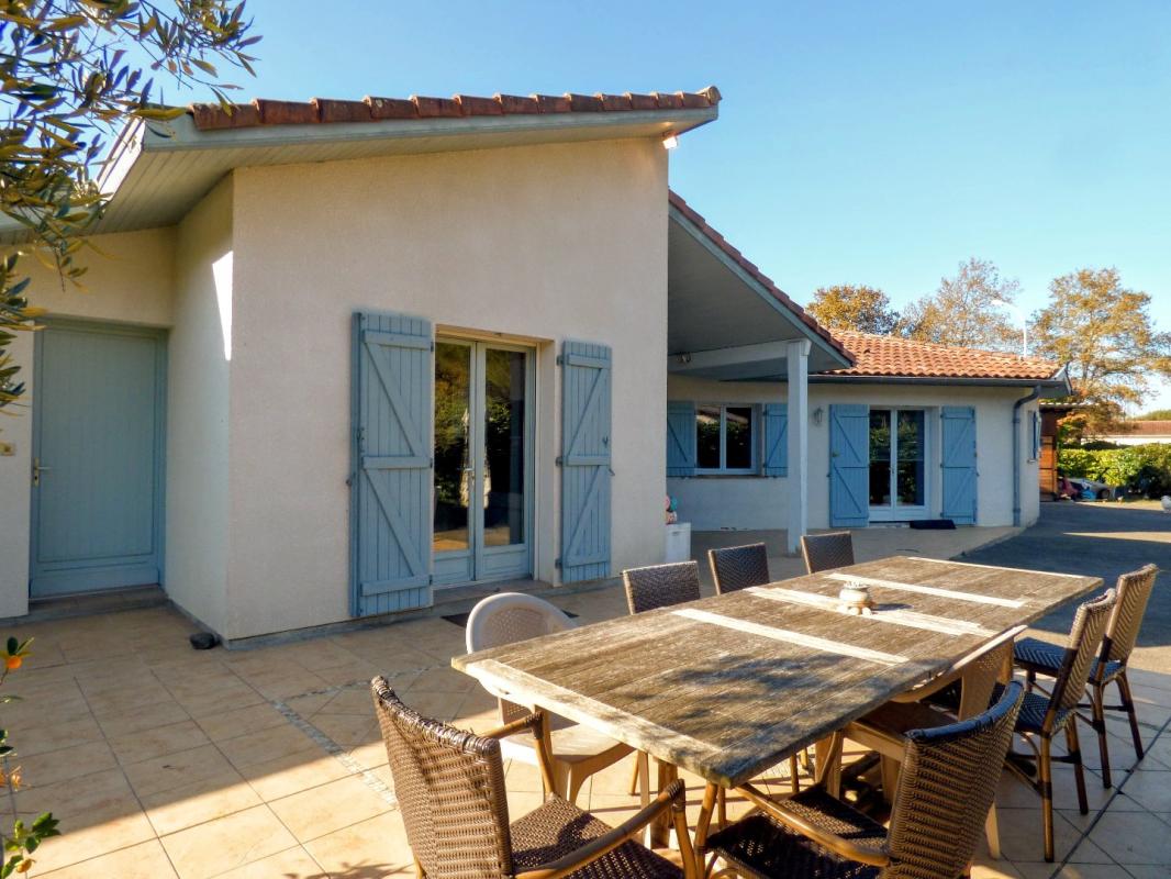 5 bedroom propriete in Mees, Landes, France