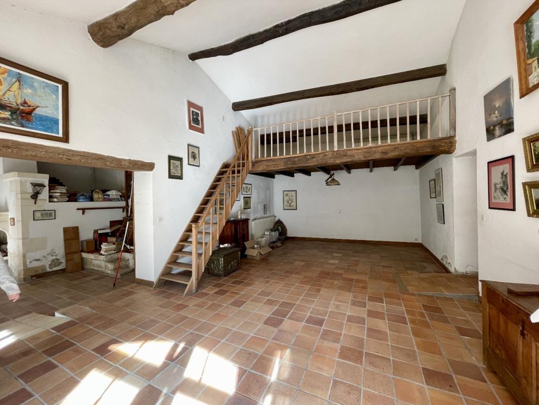 5 bedroom longere in Bernay Saint Martin, Charente-Maritime, France