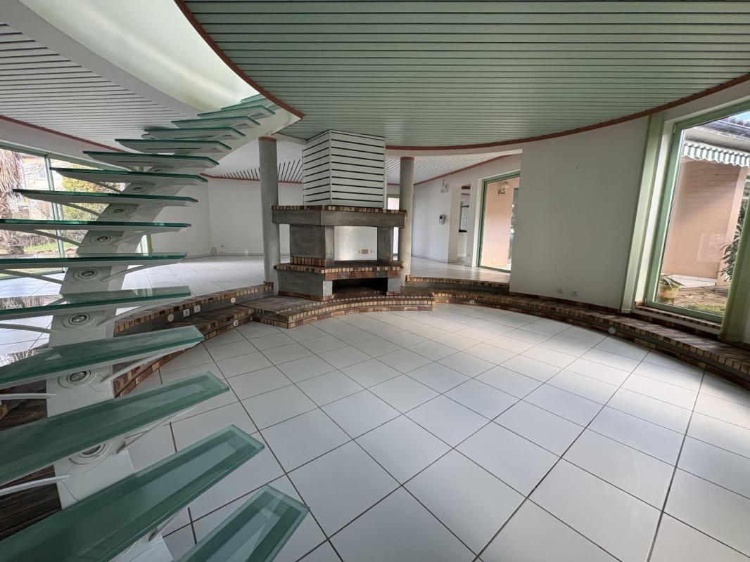 4 bedroom maison d’architecte in Capdenac, Lot, France