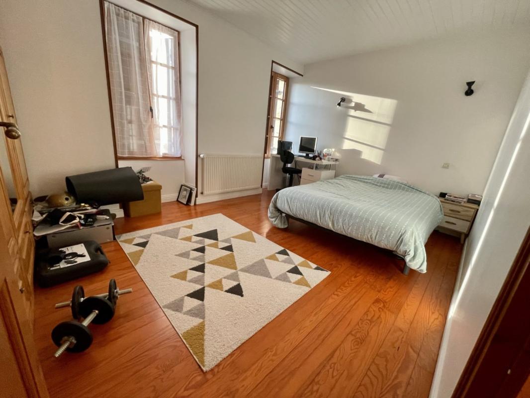 5 bedroom maison in Romegoux, Charente-Maritime, France