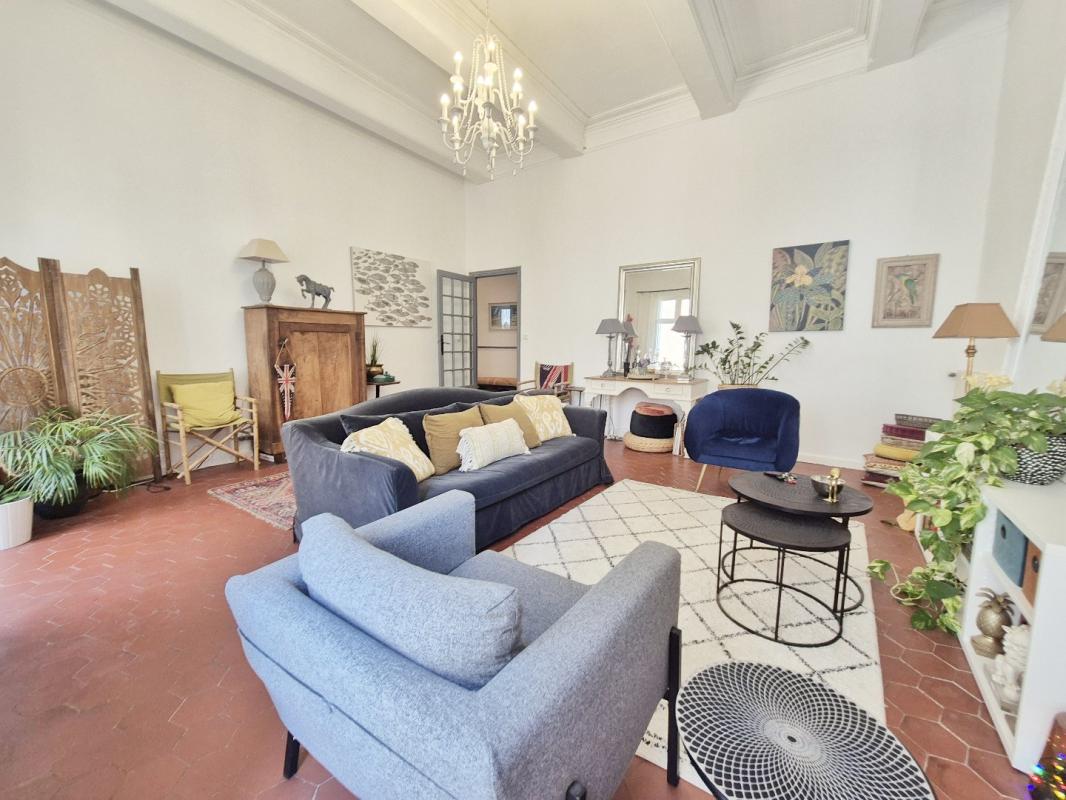 2 bedroom appartement bourgeois in Beziers, Hérault, France