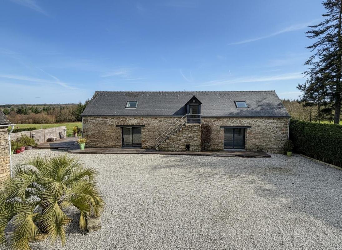 7 bedroom corps de ferme in Scaer, Finistère, France