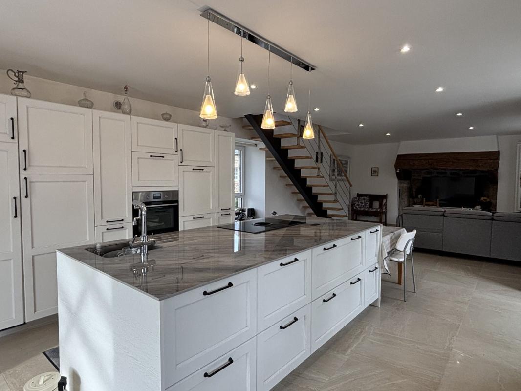 7 bedroom corps de ferme in Scaer, Finistère, France