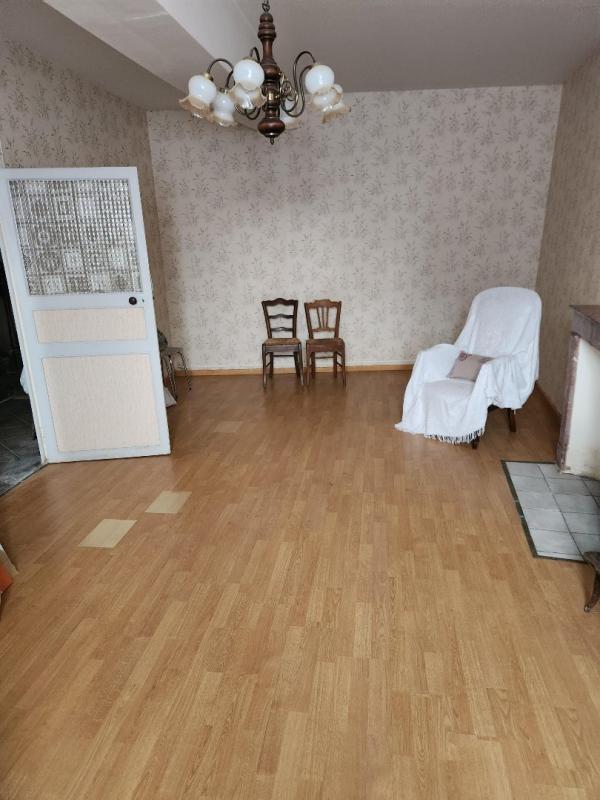 2 bedroom maison in Brillac, Charente, France