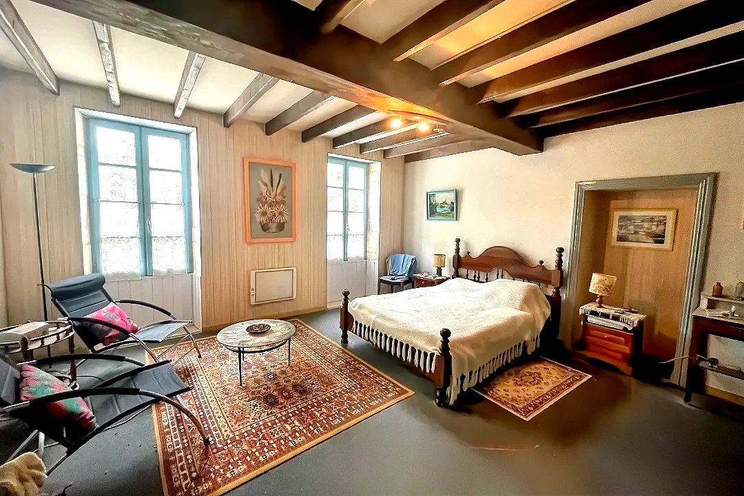 6 bedroom maison in Balanzac, Charente-Maritime, France