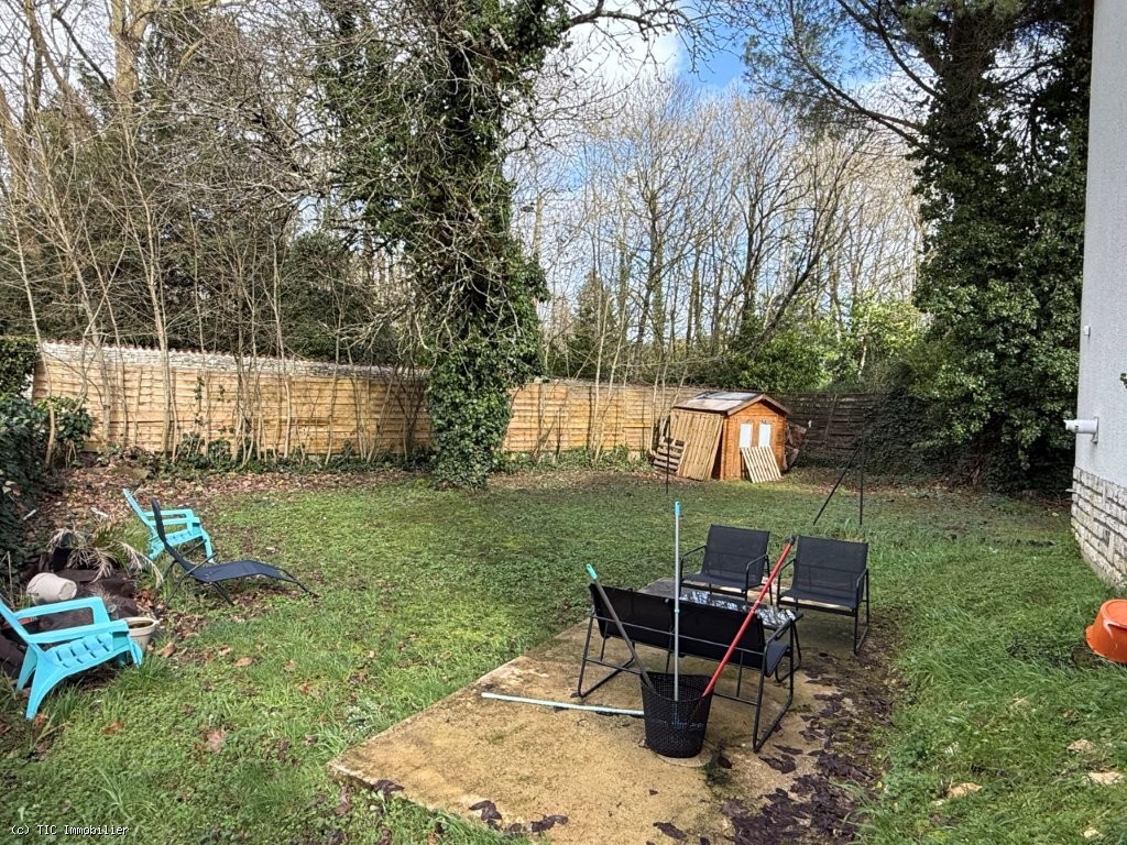 3 bedroom House in Ruffec, France – r7429