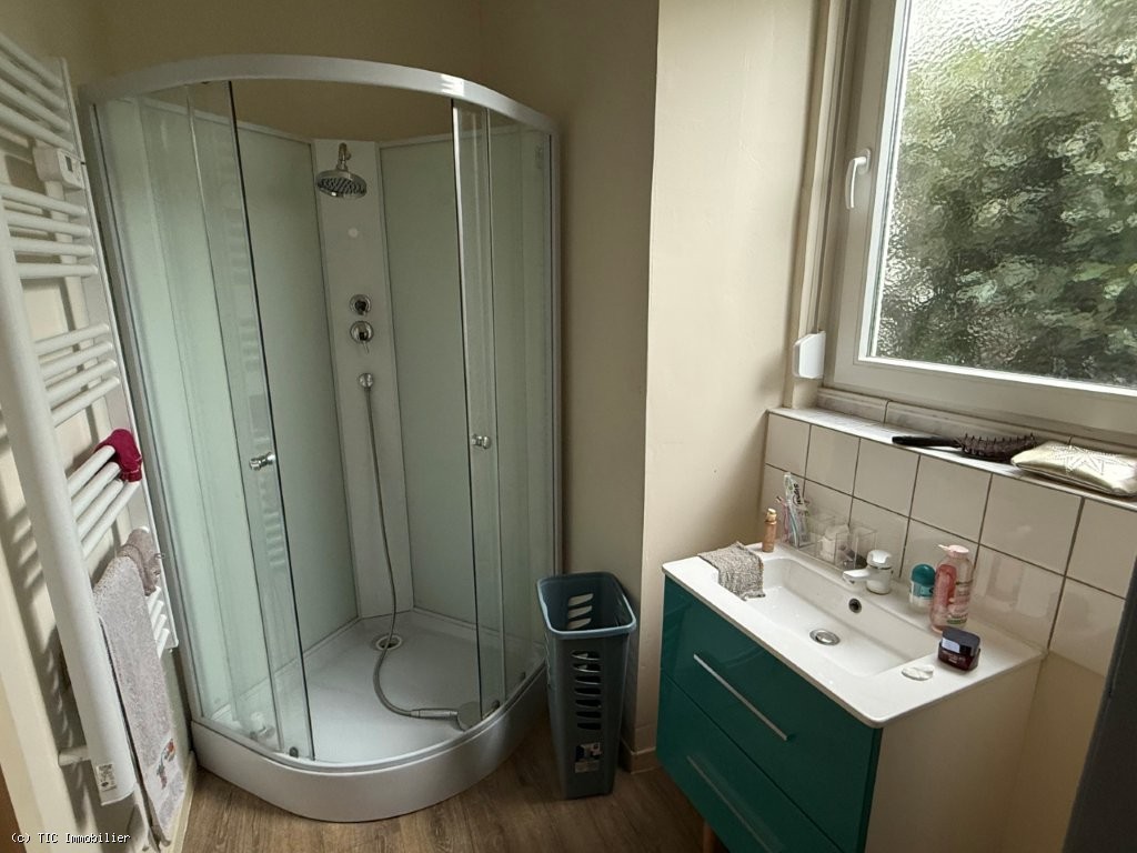 2 bedroom House in Ruffec, France – r7427