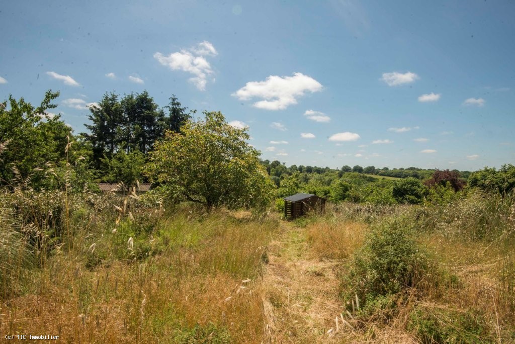 2 bedroom House in Civray, France – r7424