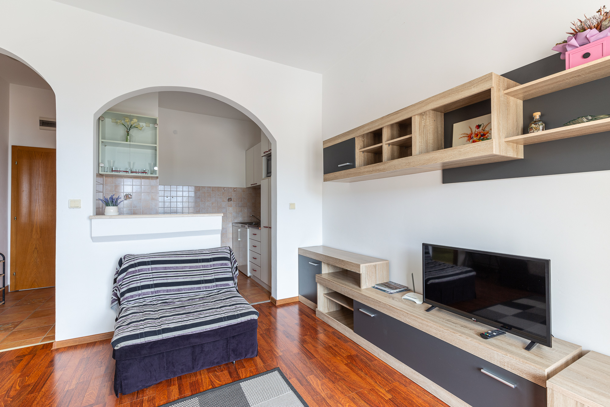 34 m² Studio Apartment with Sea View and Terrace — Petrovac