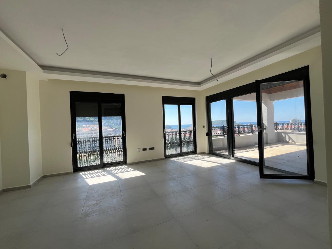 # 6566 apartments in a newly built building in the center of Budva