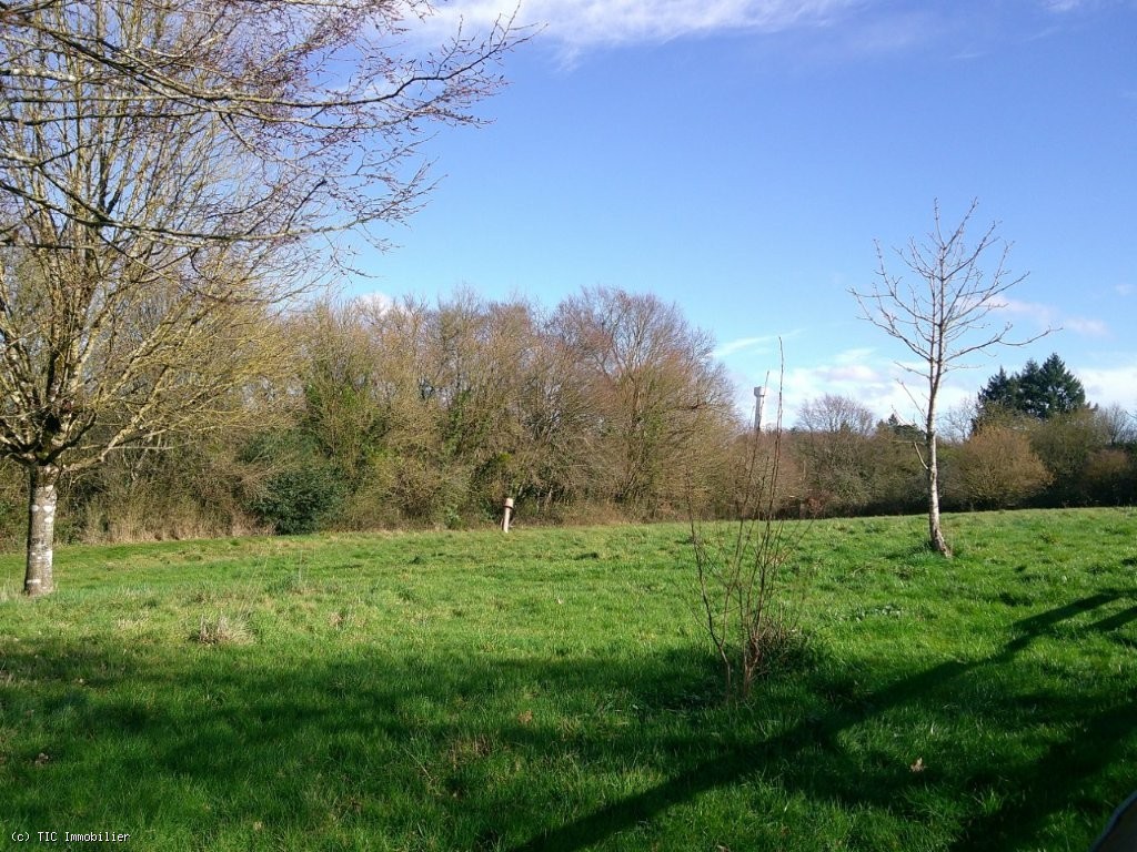 3 bedroom House in Civray, France – r7426