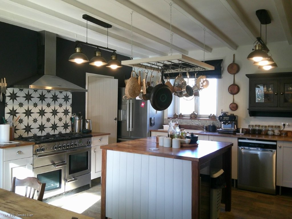 3 bedroom House in Civray, France – r7426