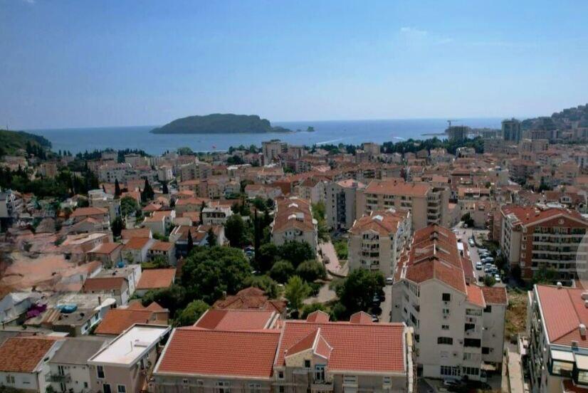 Apartment for Sale in an Under-Construction Building in Budva, Lazi District