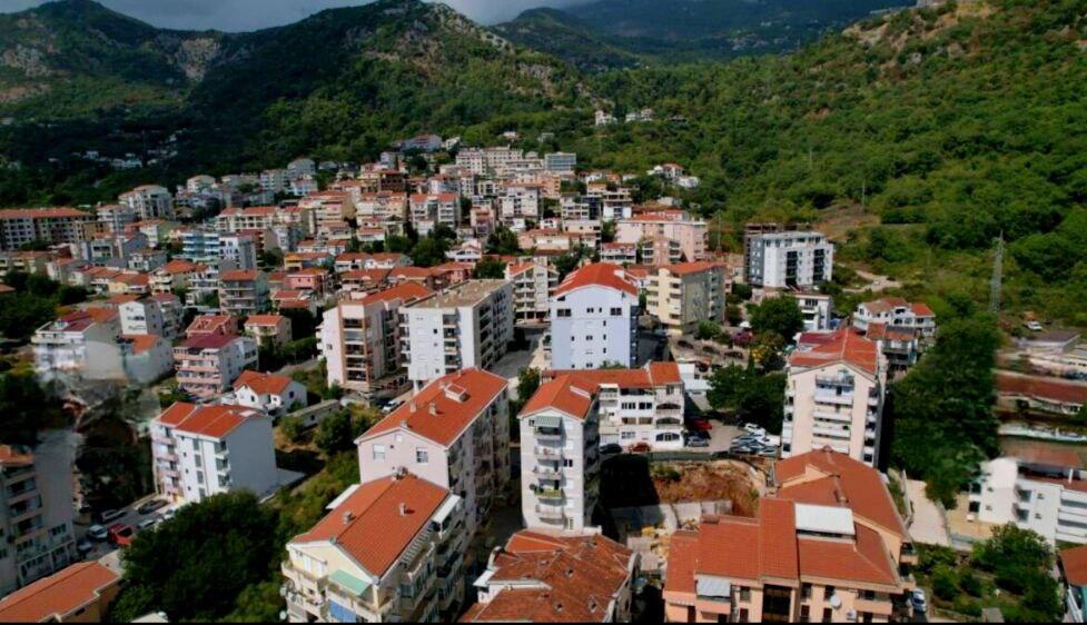 Apartment for Sale in an Under-Construction Building in Budva, Lazi District