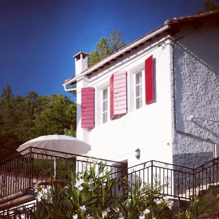 Exceptional 14 Bedroom Property with Rental Income & Panoramic Mountain Views – Pyrénées-Orientales, France