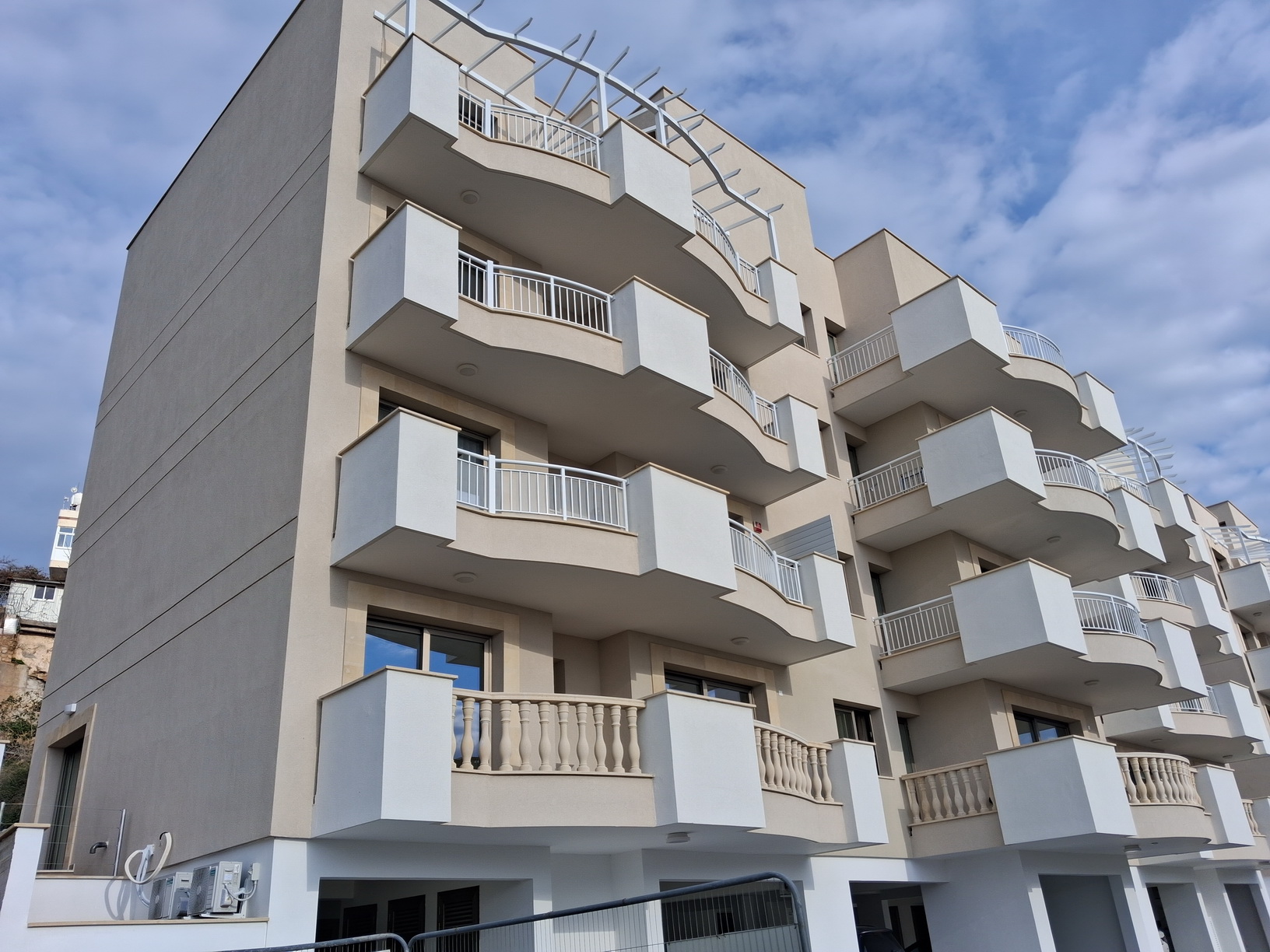 2 bedroom Apartments in Paphos, Cyprus – 18587-ARD00000455