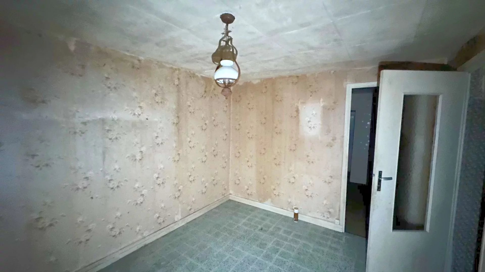 Renovation project in a quiet hamlet, Poitou-Charentes – France – BVI68293