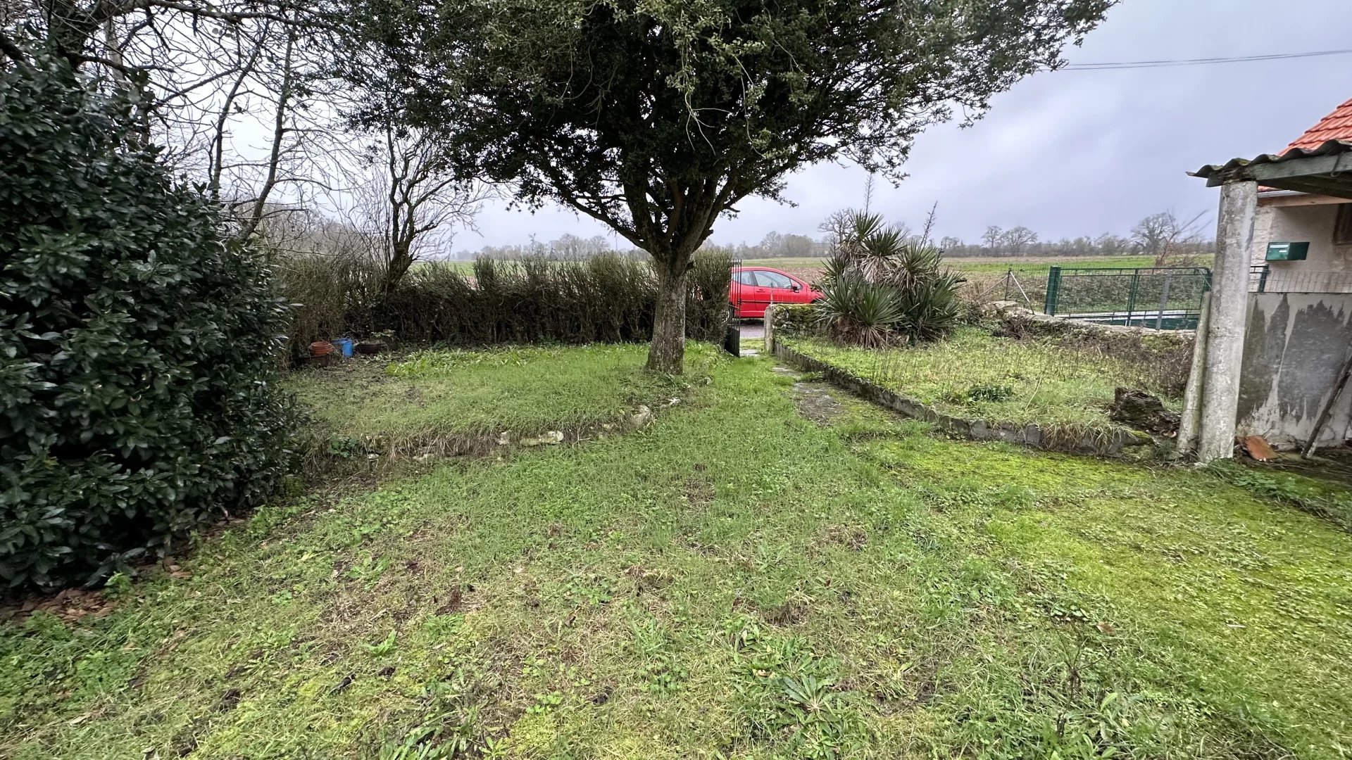 Renovation project in a quiet hamlet, Poitou-Charentes – France – BVI68293