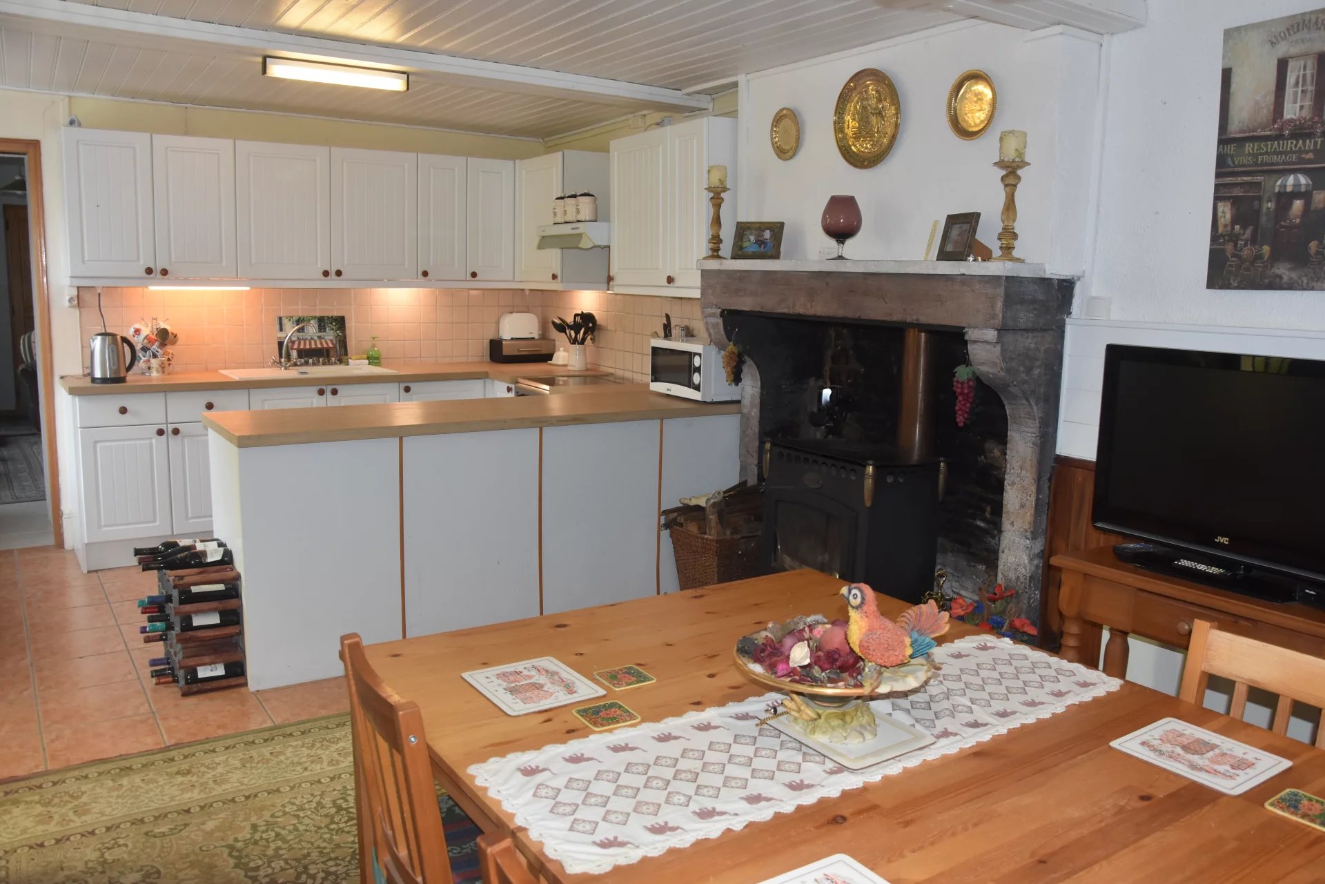 Cosy Village home with charm and character, Poitou-Charentes – France – BVI70587