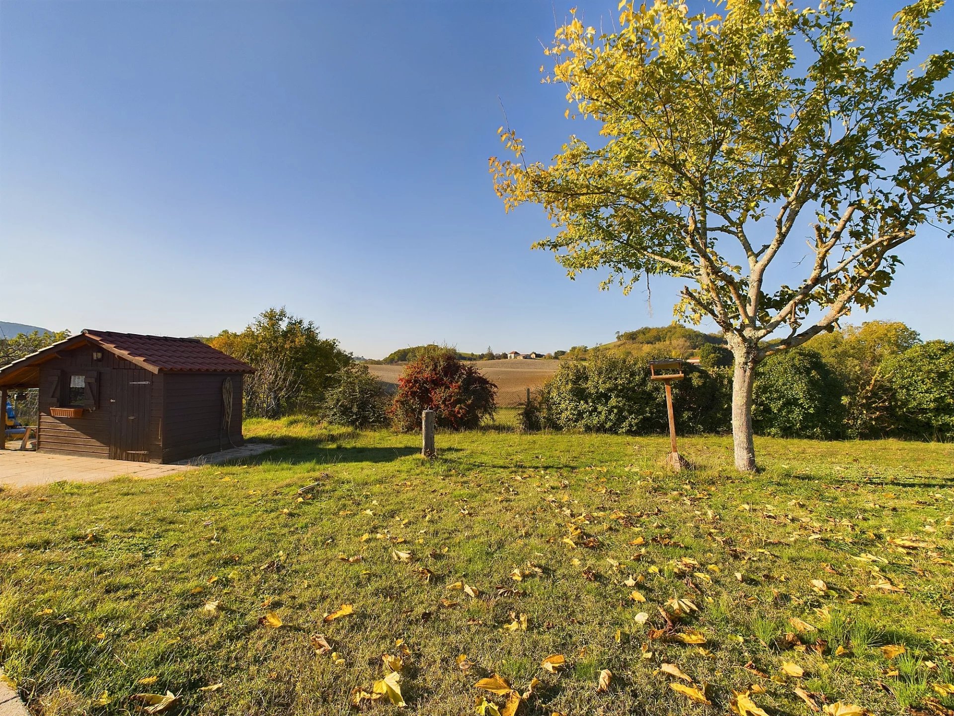 House close to a village with lovely views, Aquitaine – France – BVI72922