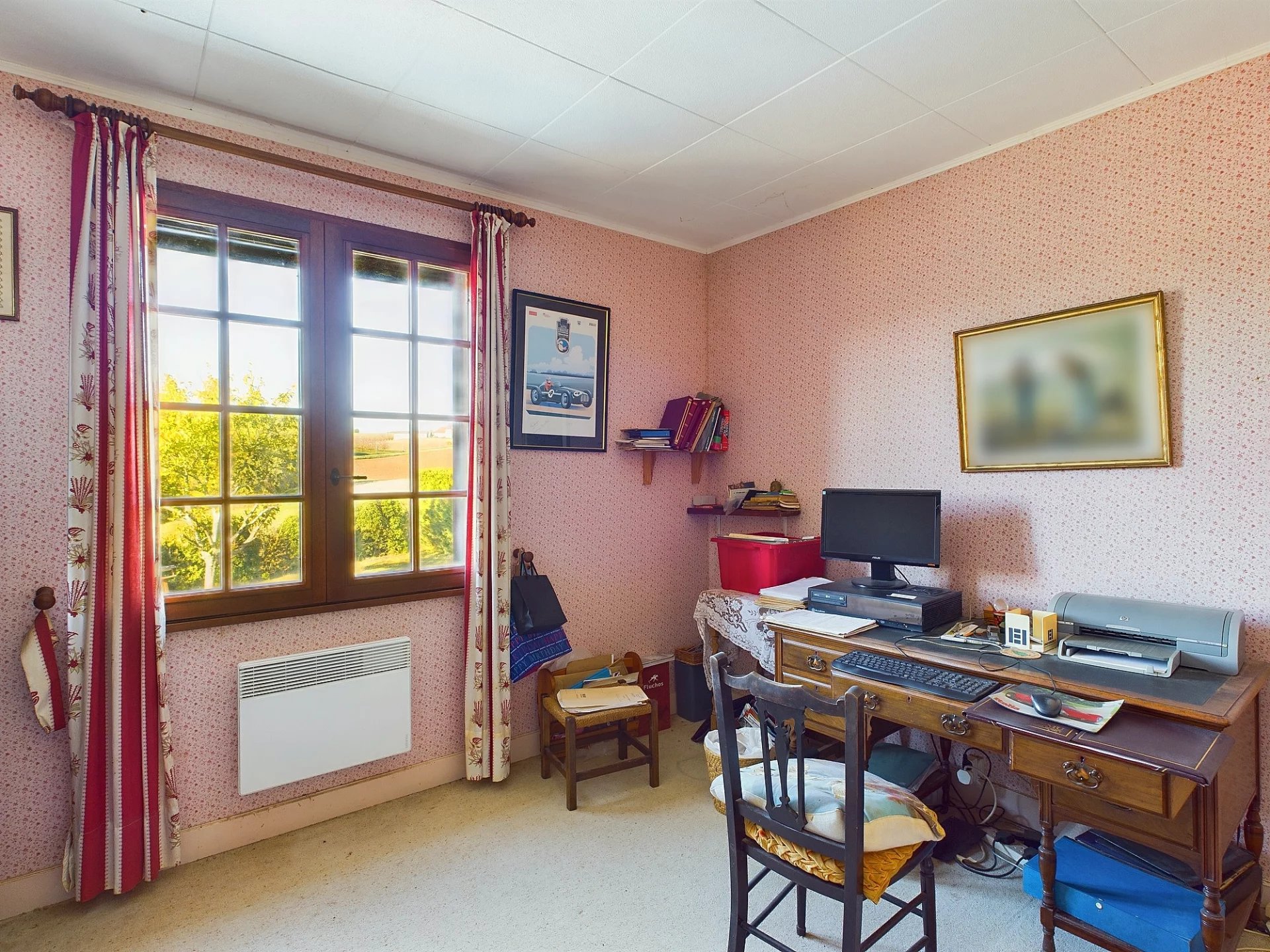 House close to a village with lovely views, Aquitaine – France – BVI72922