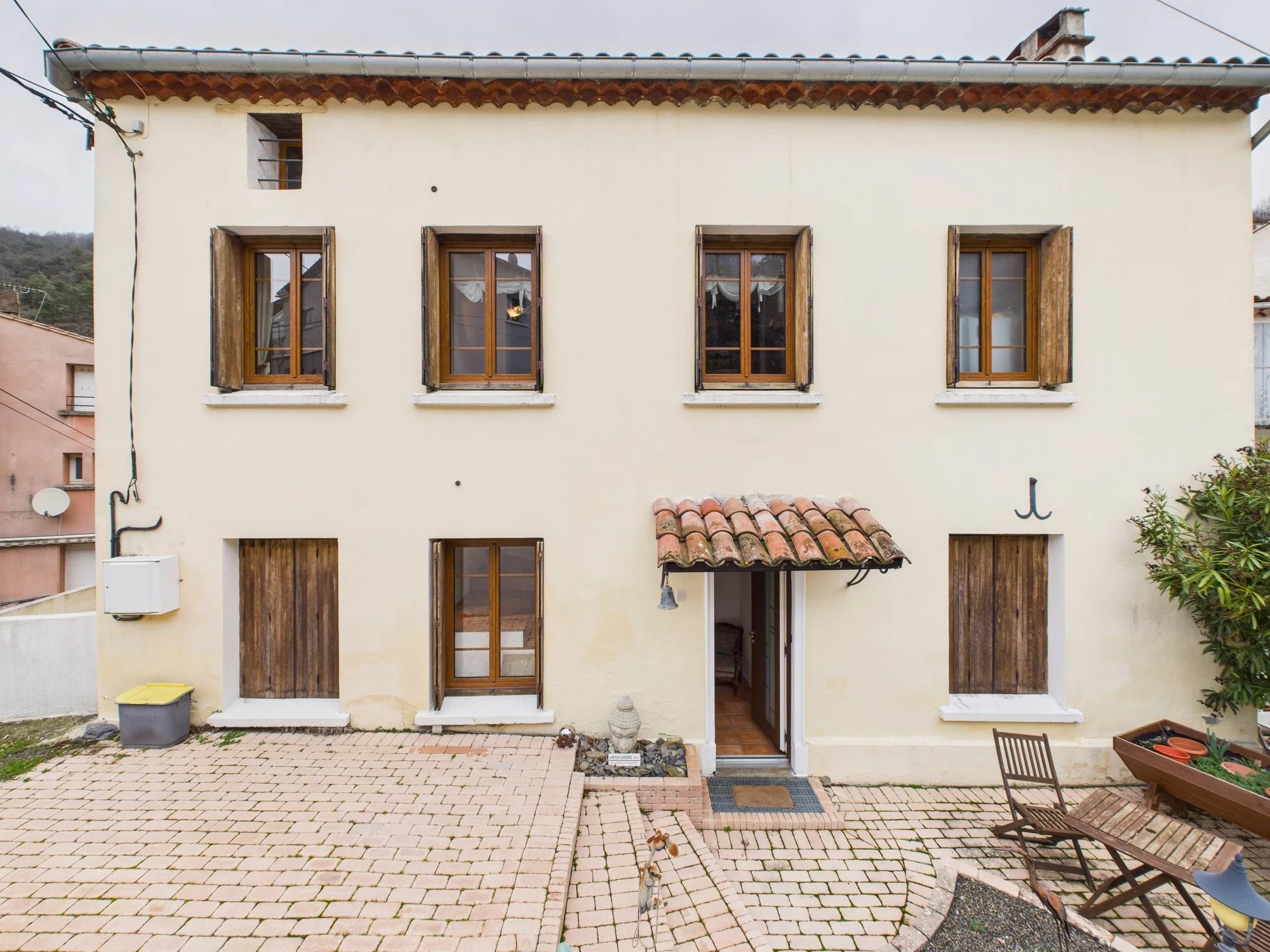 Stone, architecturally beautiful home, Languedoc-Roussillon – France – BVI84433