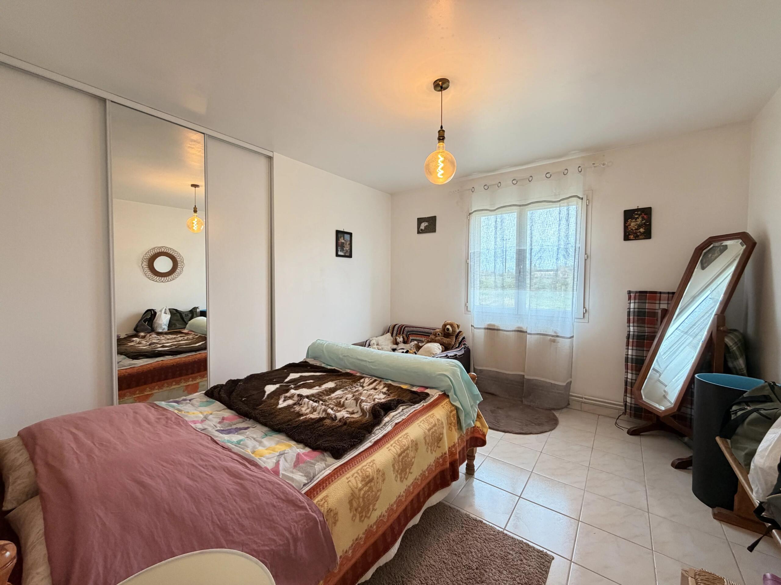 3-bedroom bungalow just steps from amenities, Poitou-Charentes – France – BVI84436