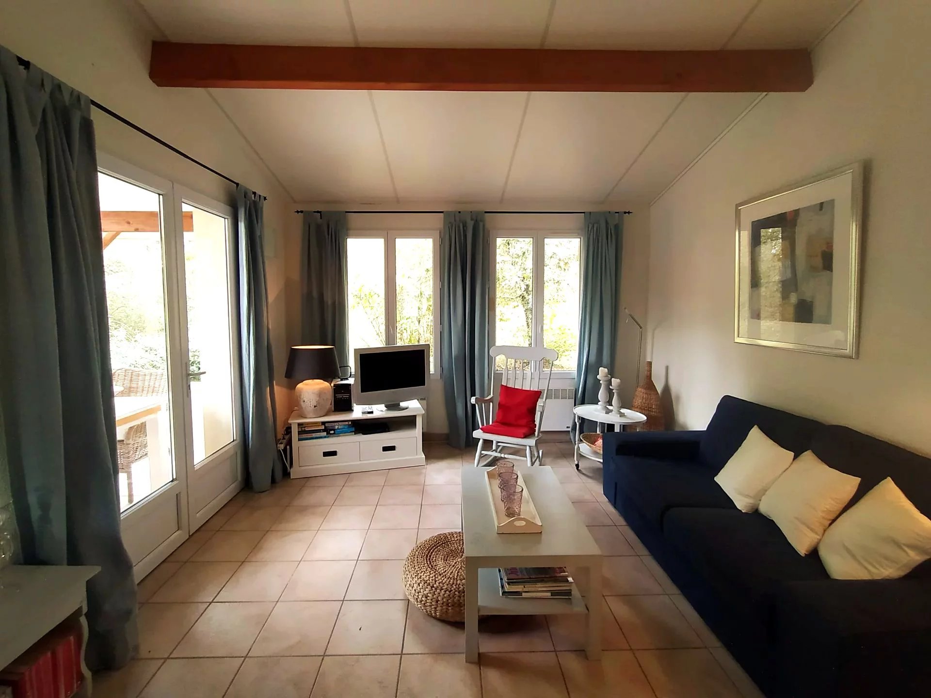 3 bed holiday home with communal pool, close to lake and village, Poitou-Charentes – France – BVI72760