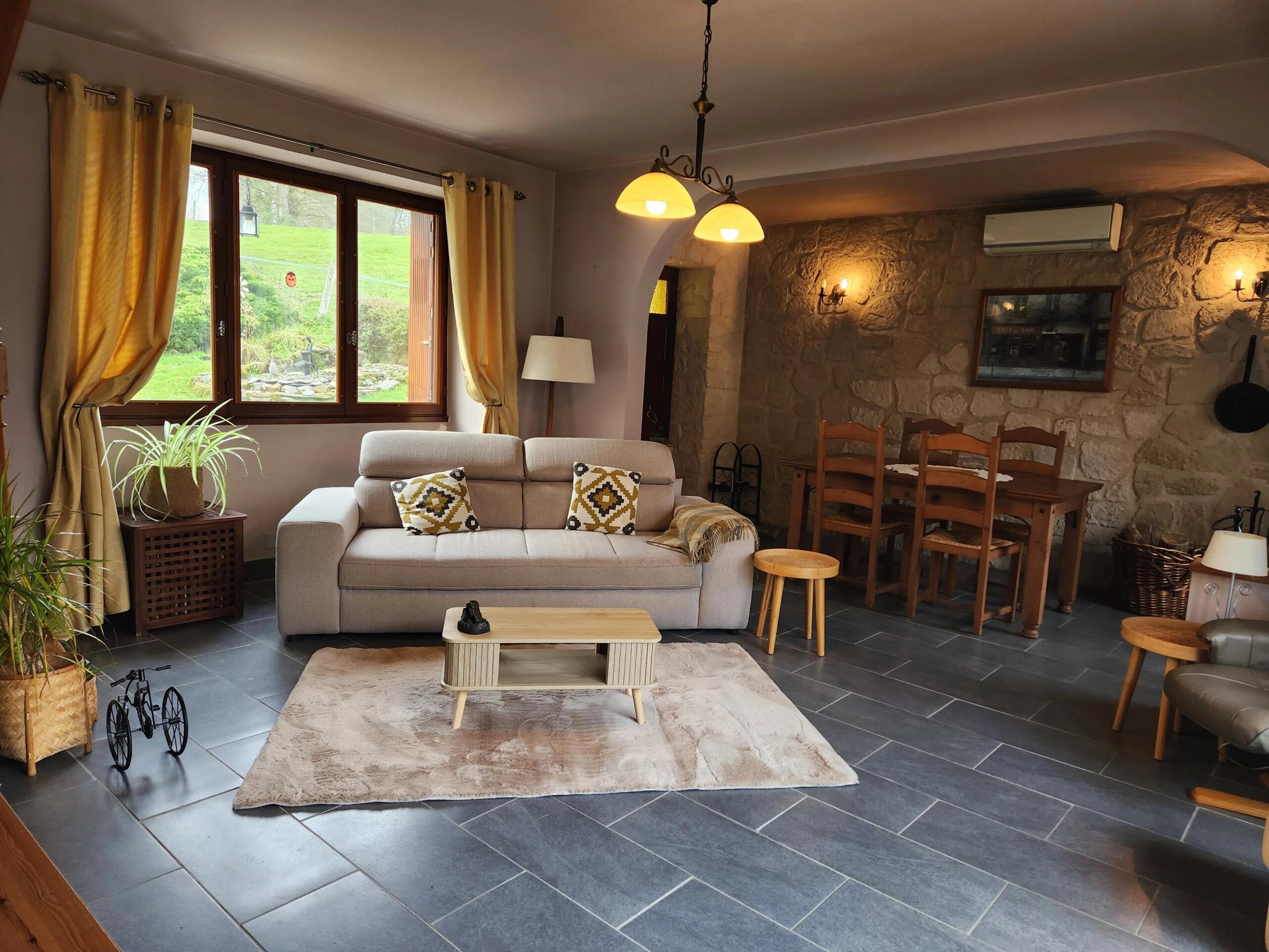 Charming house next to a river, Limousin – France – BVI83840