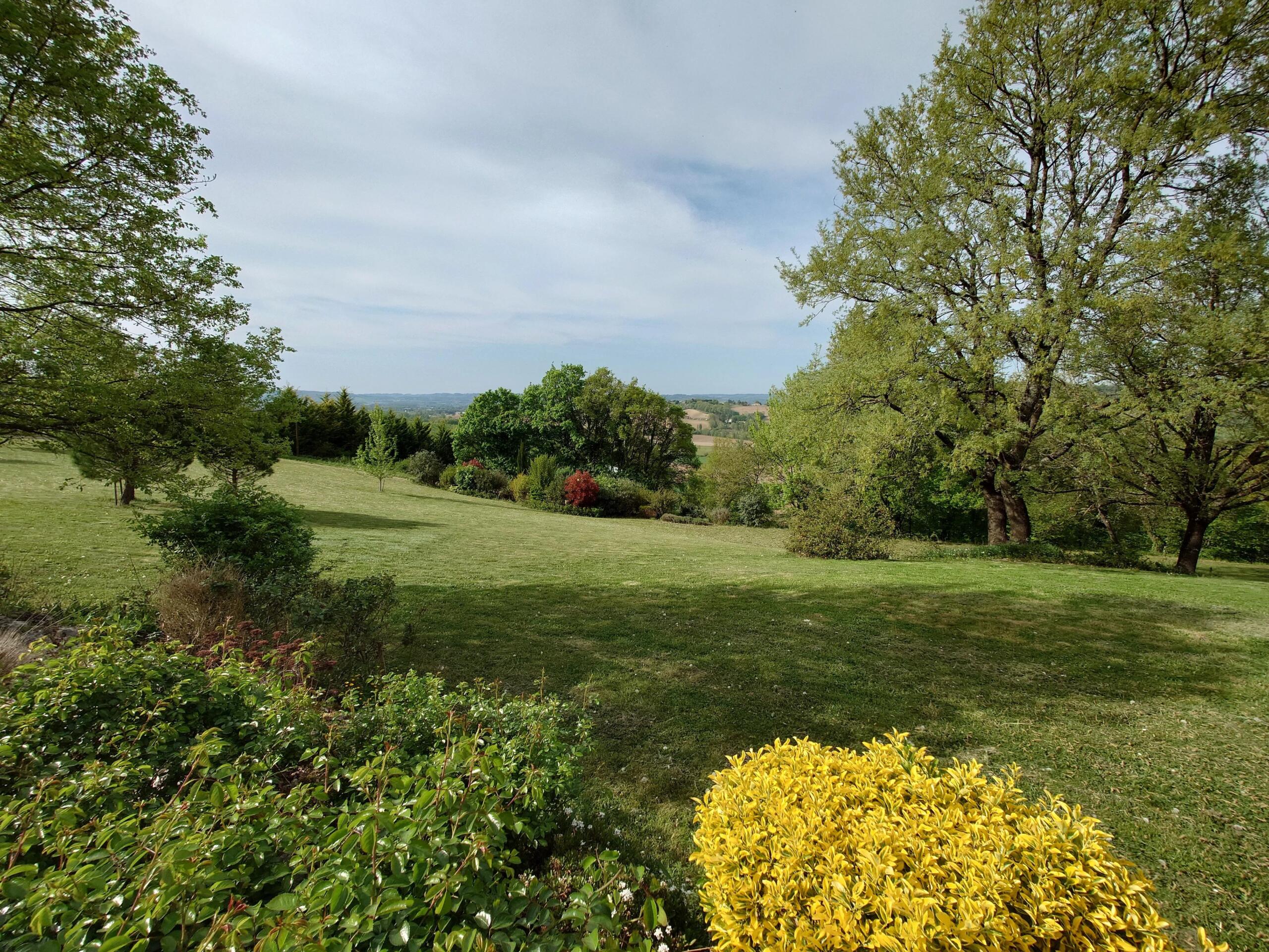 Spacious family home with gorgeous view, Aquitaine – France – BVI84307