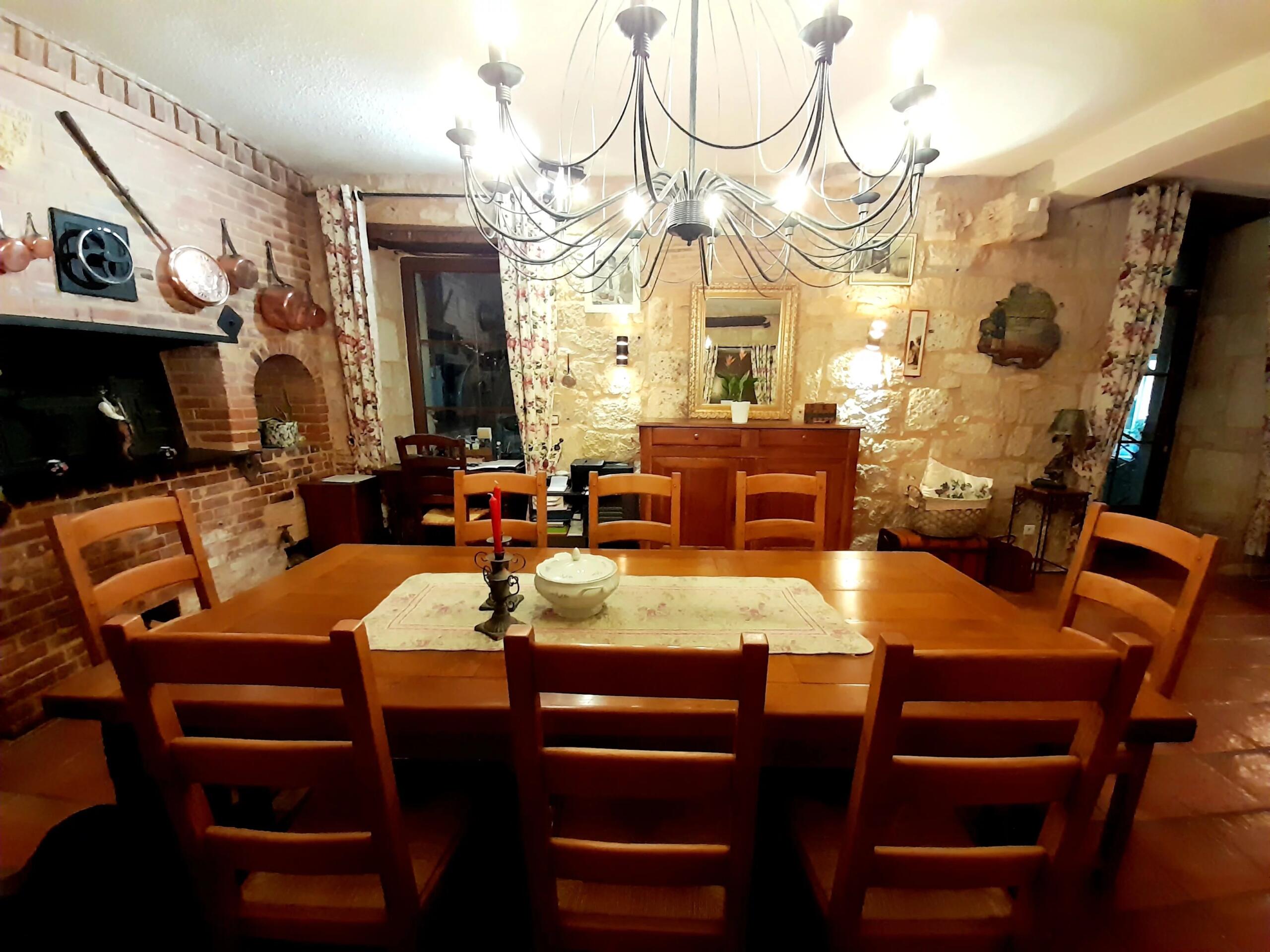 Spacious Stone  Authentic Home in lovely village, Aquitaine – France – BVI80565