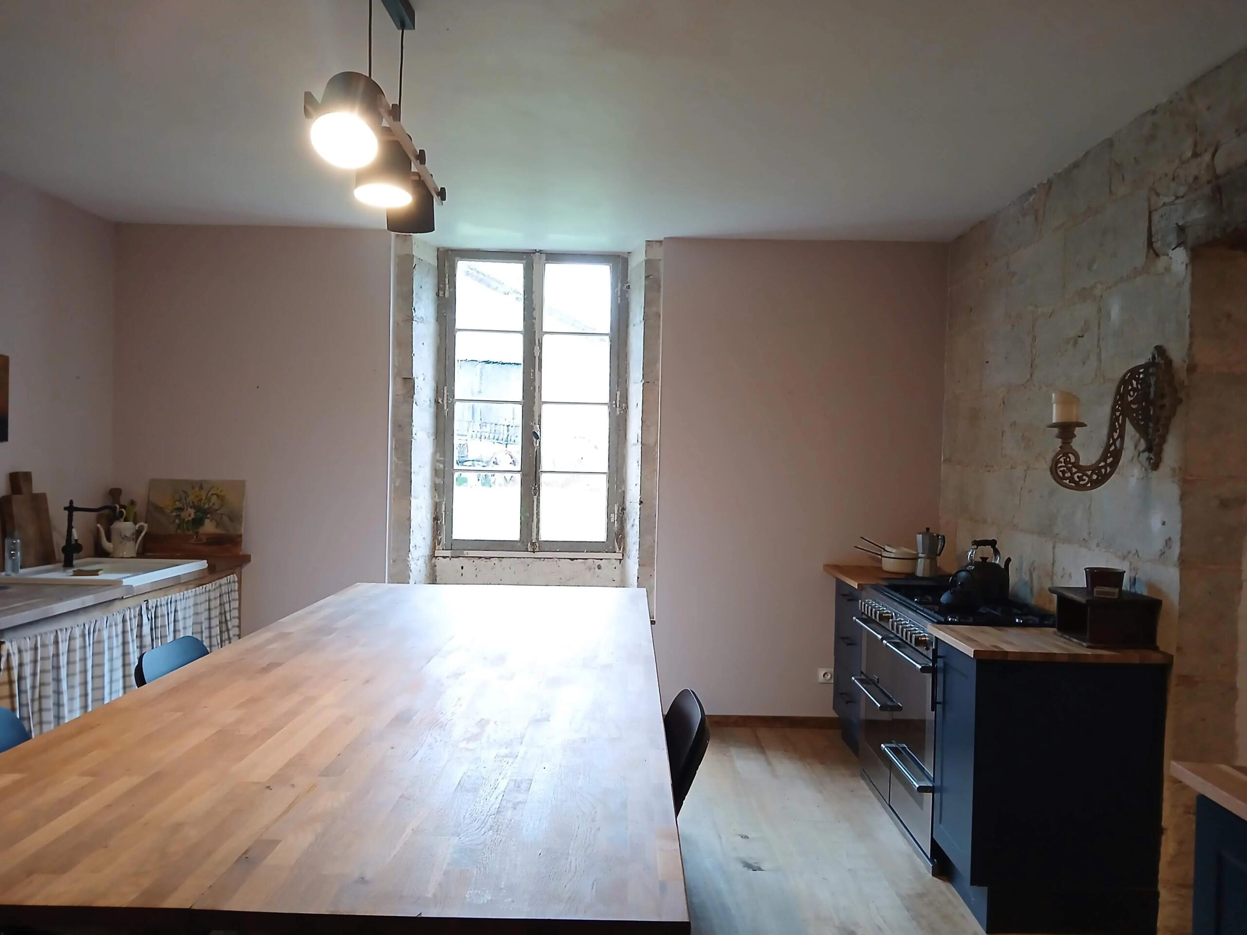 Beautiful 3 bedroom property with guest annex, Poitou-Charentes – France – BVI84421