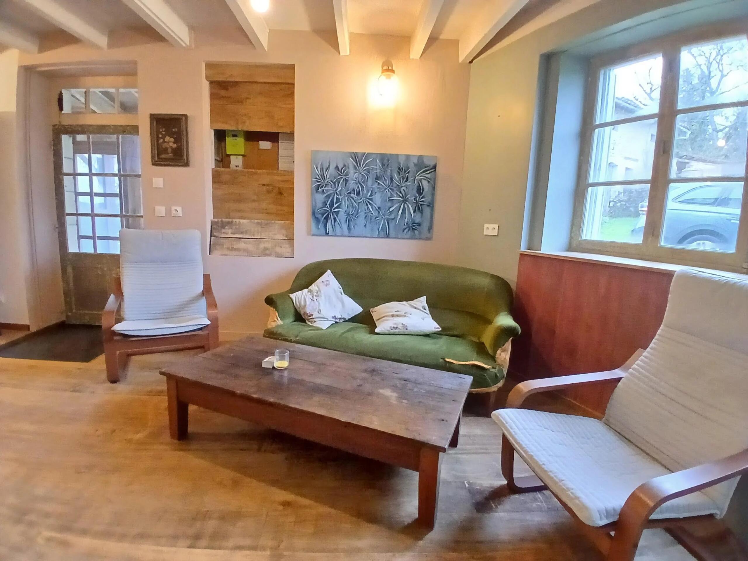 Beautiful 3 bedroom property with guest annex, Poitou-Charentes – France – BVI84421