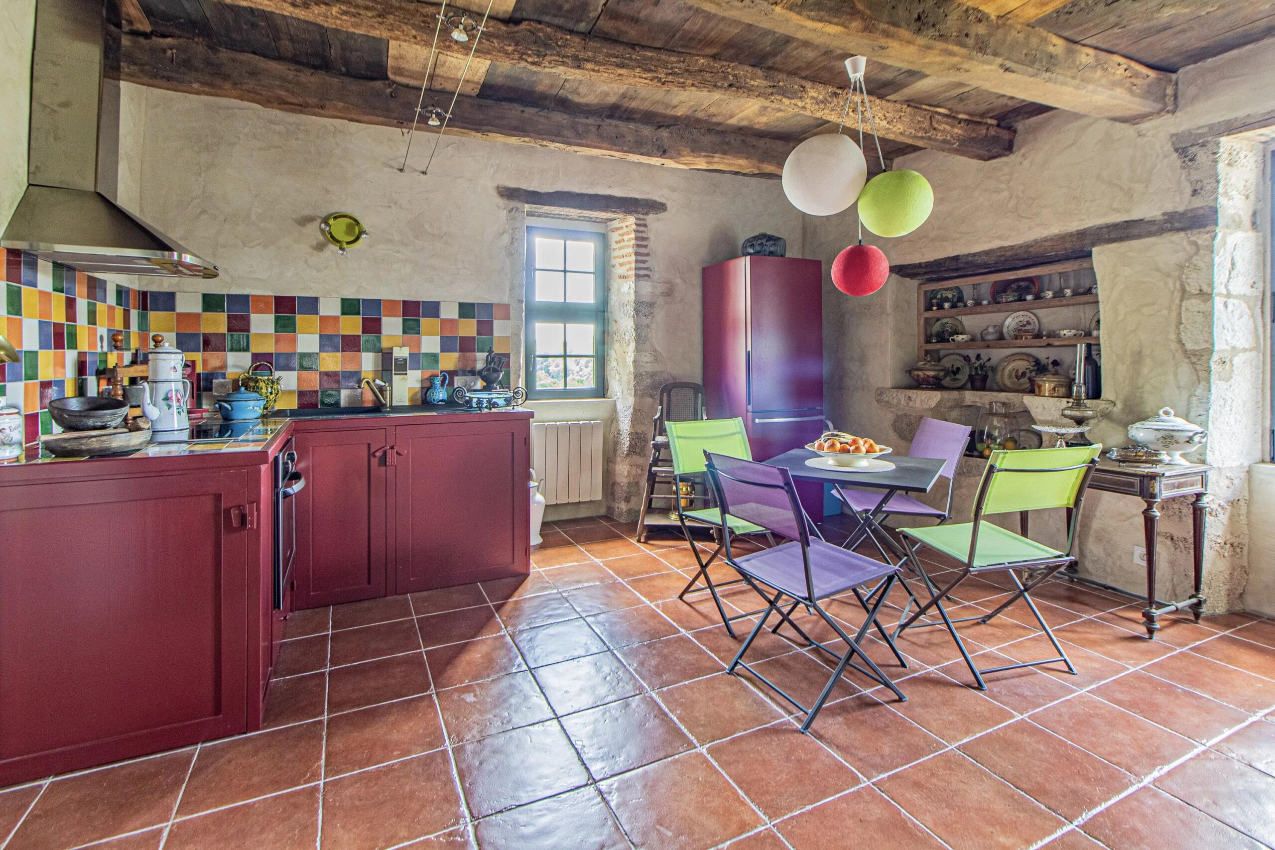 Unique and splendid 5 bedroomed château with pool and uninterrupted views over the river Lot, Midi-Pyrénées – France – BVI80920