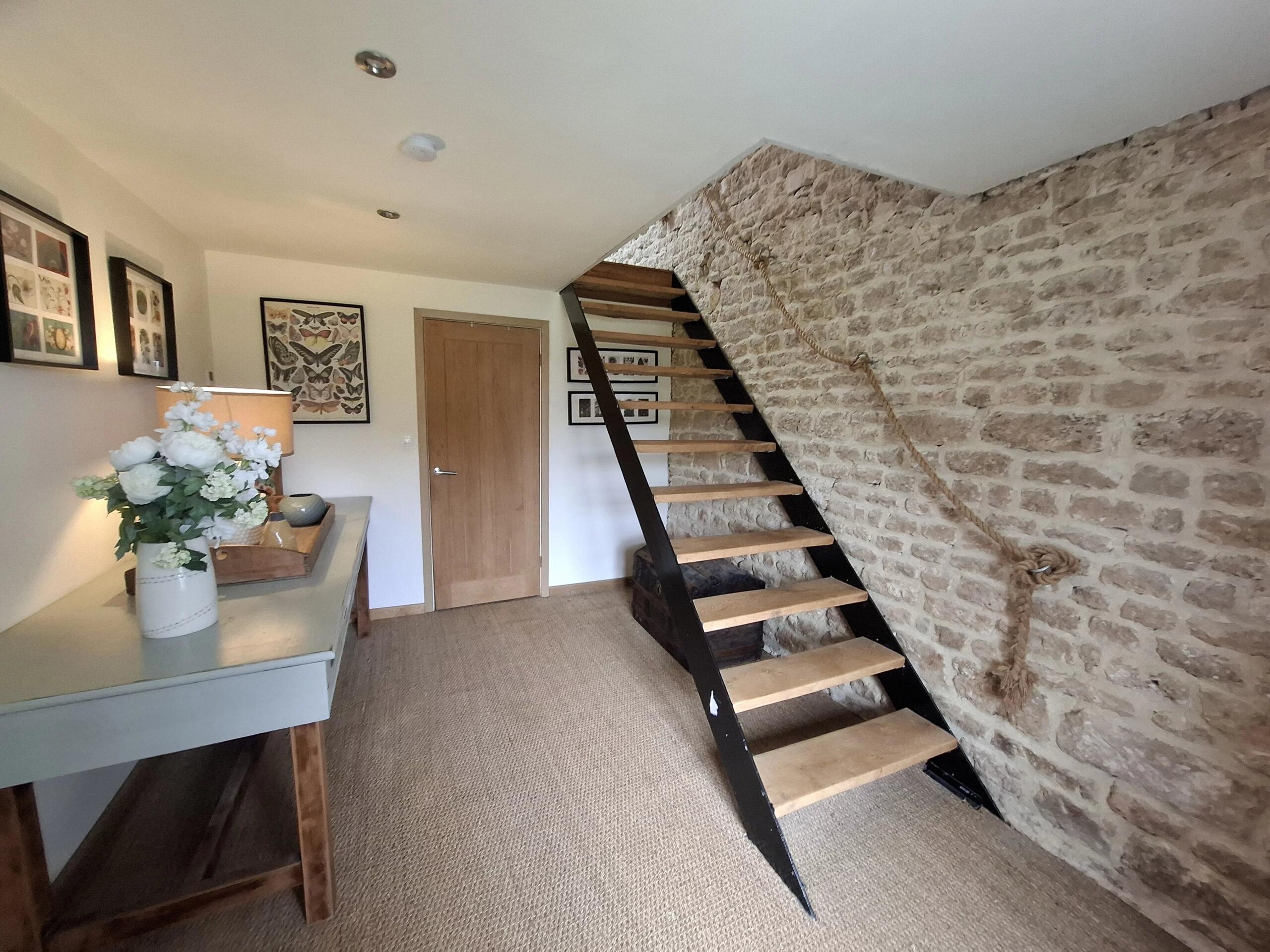 Well-presented stone farmhouse with separate guest cottage, Poitou-Charentes – France – BVI84329