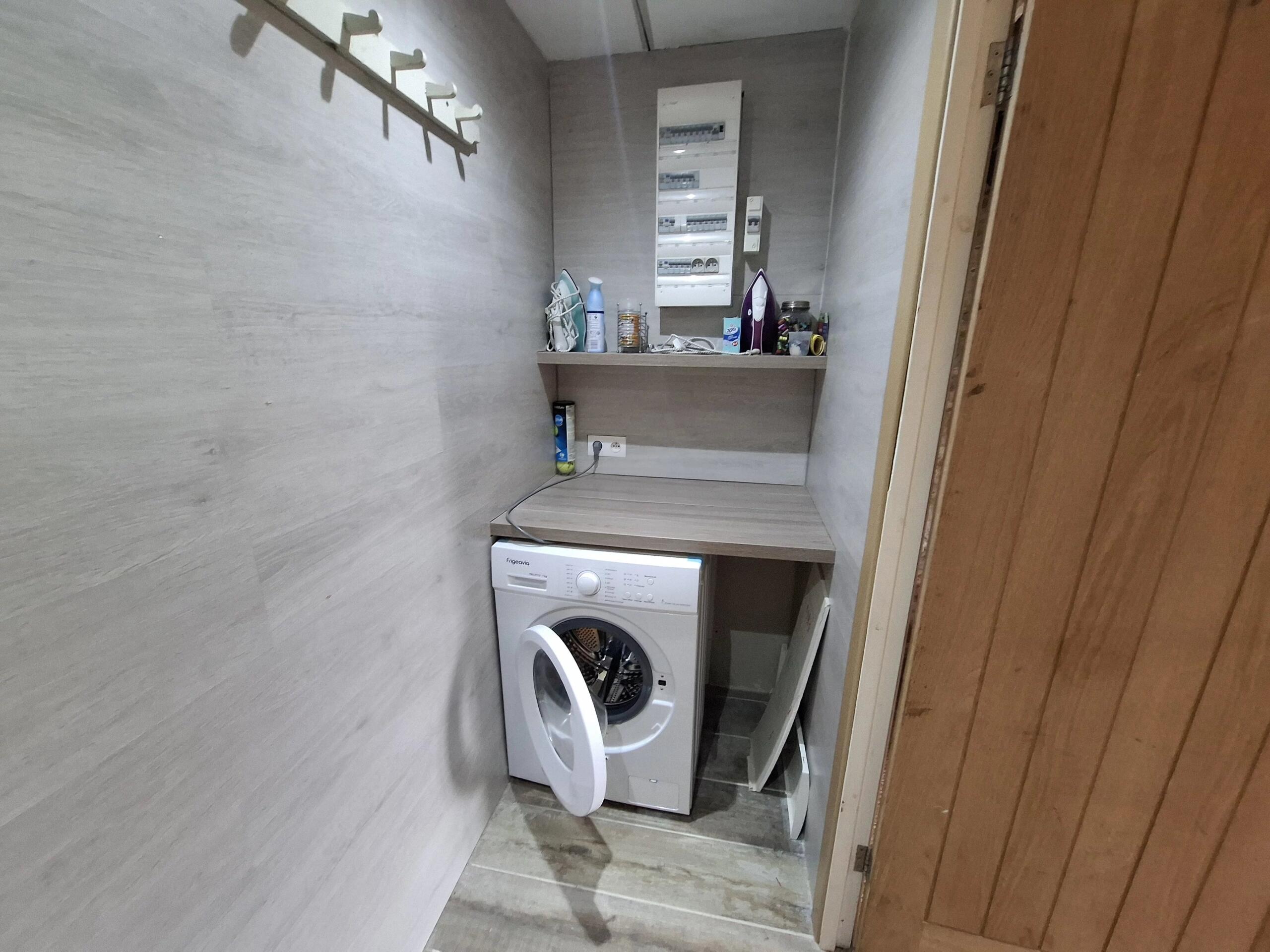 Well-presented stone farmhouse with separate guest cottage, Poitou-Charentes – France – BVI84329