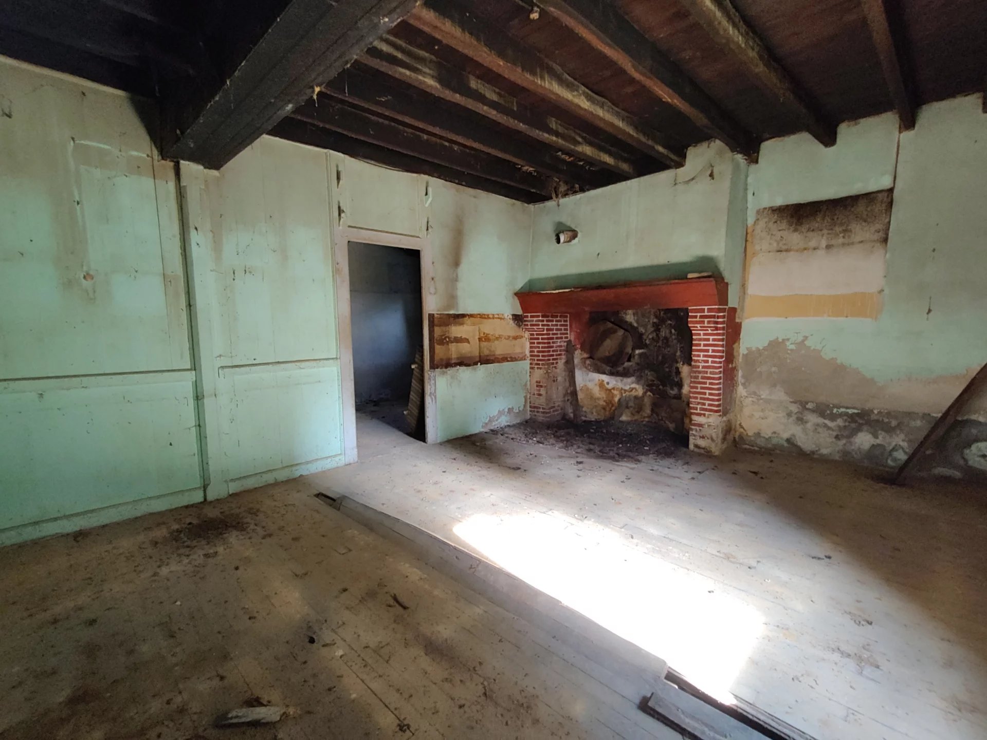 Stone house and lake to renovate, Aquitaine – France – BVI80348