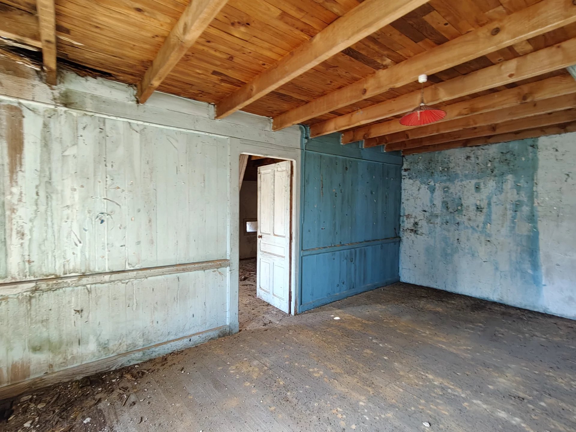 Stone house and lake to renovate, Aquitaine – France – BVI80348