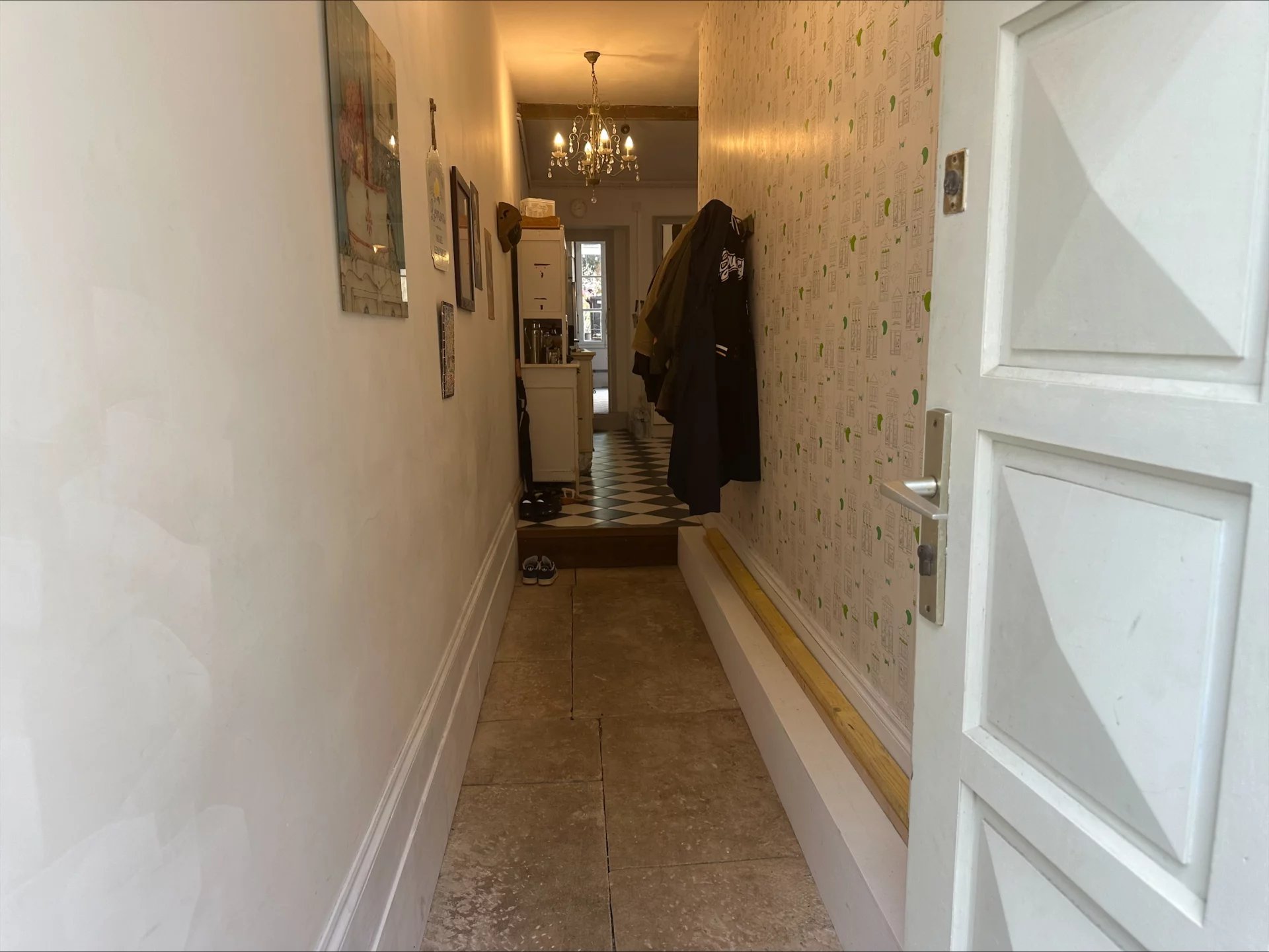 Charming 5-Bedroom Townhouse with Private Garden, just Minutes from the Town Centre, Poitou-Charentes – France – BVI72250