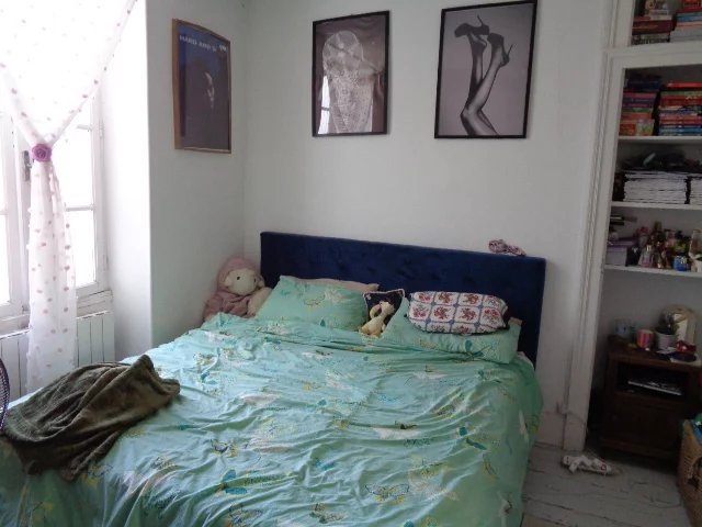 Charming 5-Bedroom Townhouse with Private Garden, just Minutes from the Town Centre, Poitou-Charentes – France – BVI72250