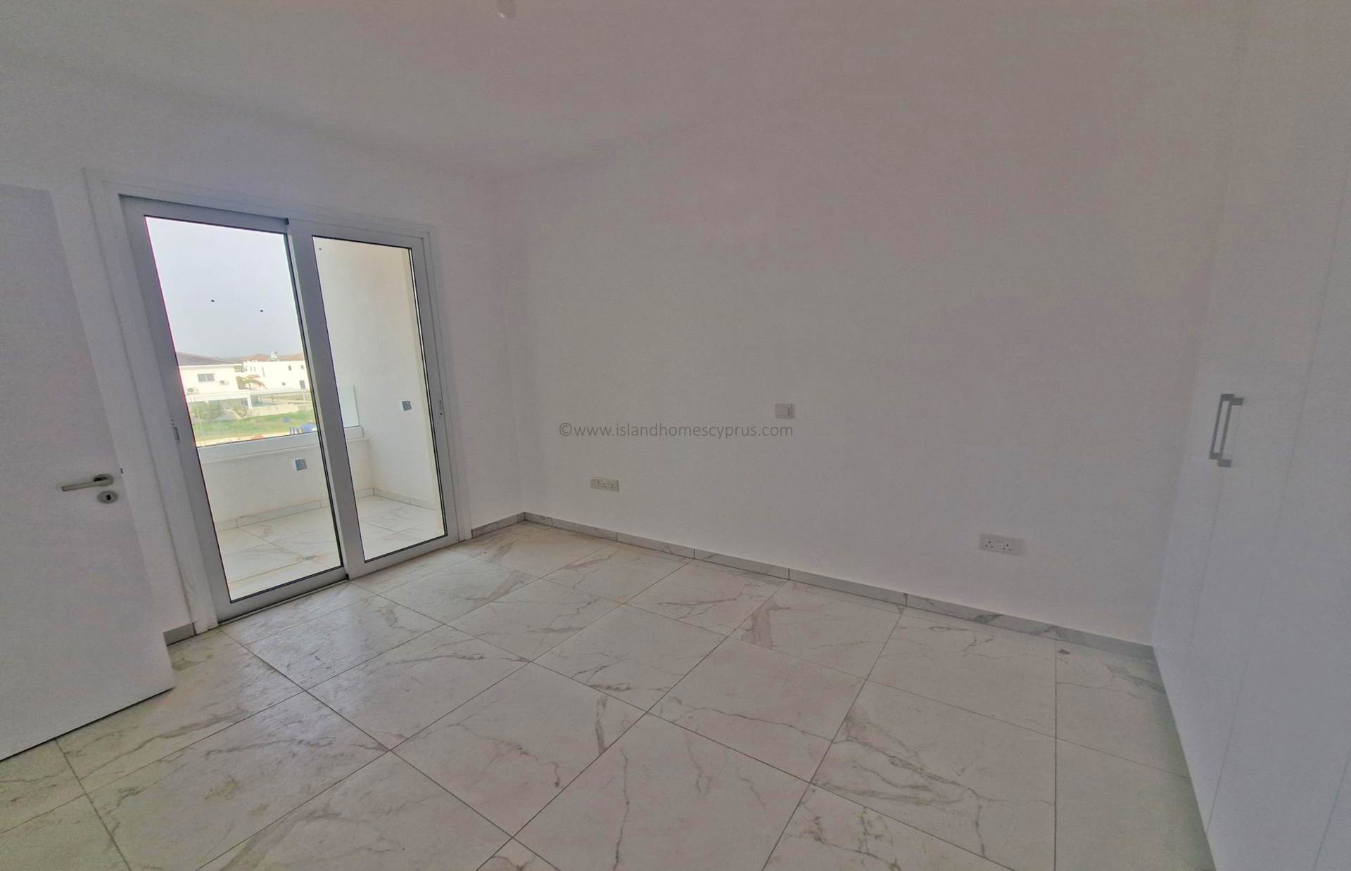 2 bedroom Apartment in Frenaros, Famagusta, Cyprus – FlF107dp