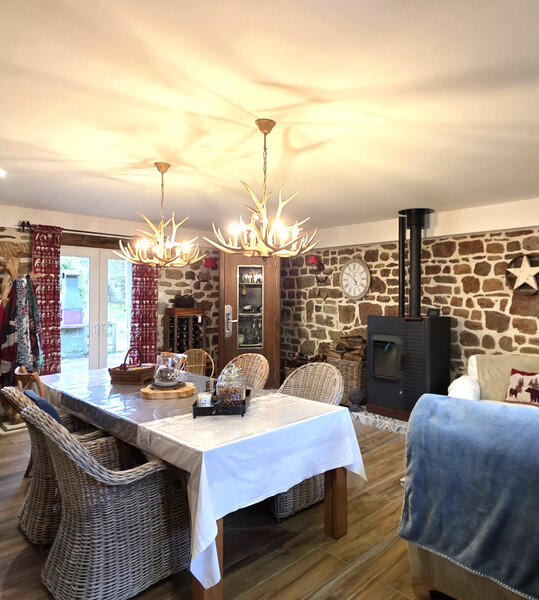 A rare opportunity to acquire a substantial home with a gîte and a range of outbuildings.