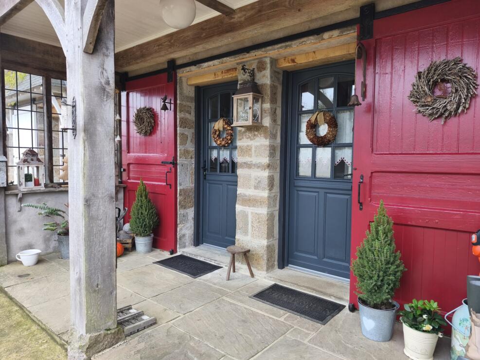 A rare opportunity to acquire a substantial home with a gîte and a range of outbuildings.