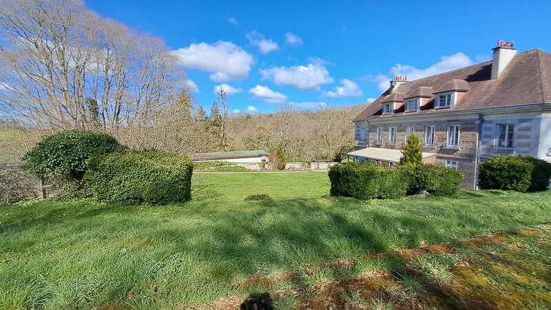 This distinguished 19th-century château, presently operated as a family residence, offers exceptional scope for developing a prestigious events venue (weddings, receptions, corporate seminars) alongside refined hospitality or tourism activities