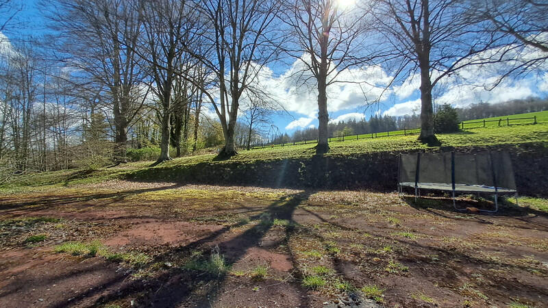 This distinguished 19th-century château, presently operated as a family residence, offers exceptional scope for developing a prestigious events venue (weddings, receptions, corporate seminars) alongside refined hospitality or tourism activities