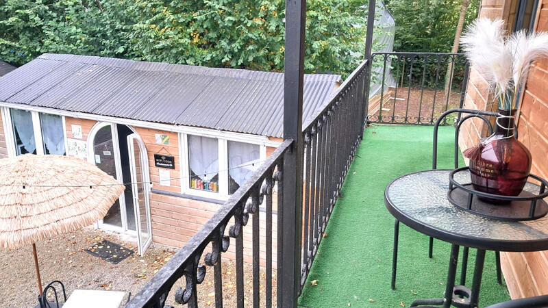 A privileged lifestyle in the heart of rural Normandy and a genuine entrepreneurial opportunity. Located in Souleuvre-en-Bocage