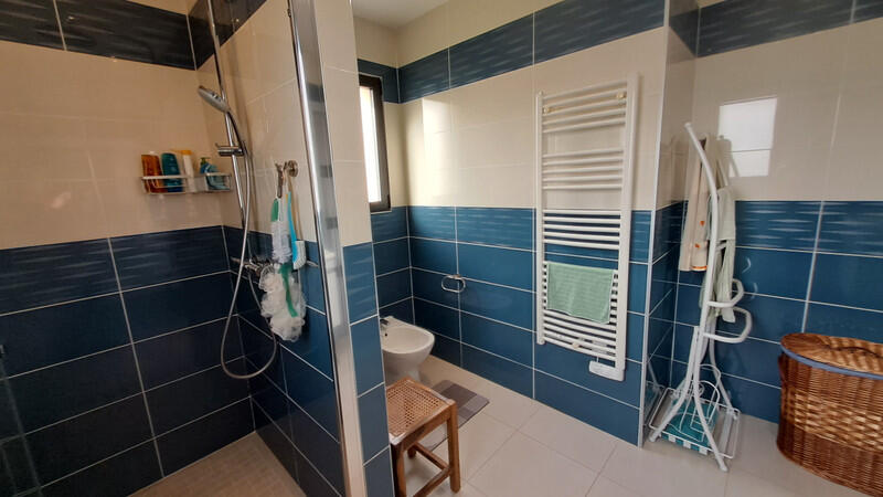 An exceptional property boasting remarkable energy performance (AA), offering spectacular views and located just 45 km from the beaches of Granville