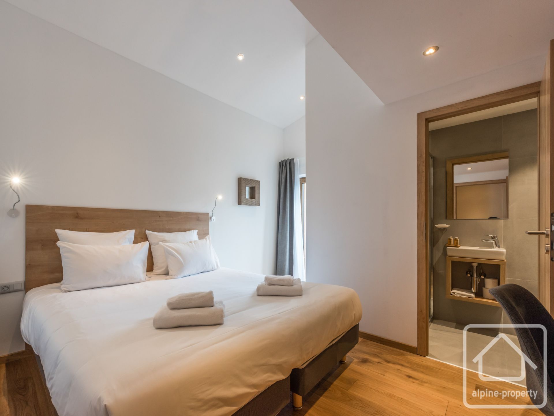 3 Ensuite Bedroom Apartment, With Mezzanine And 2 Balconies – APPTLERIDGEA6